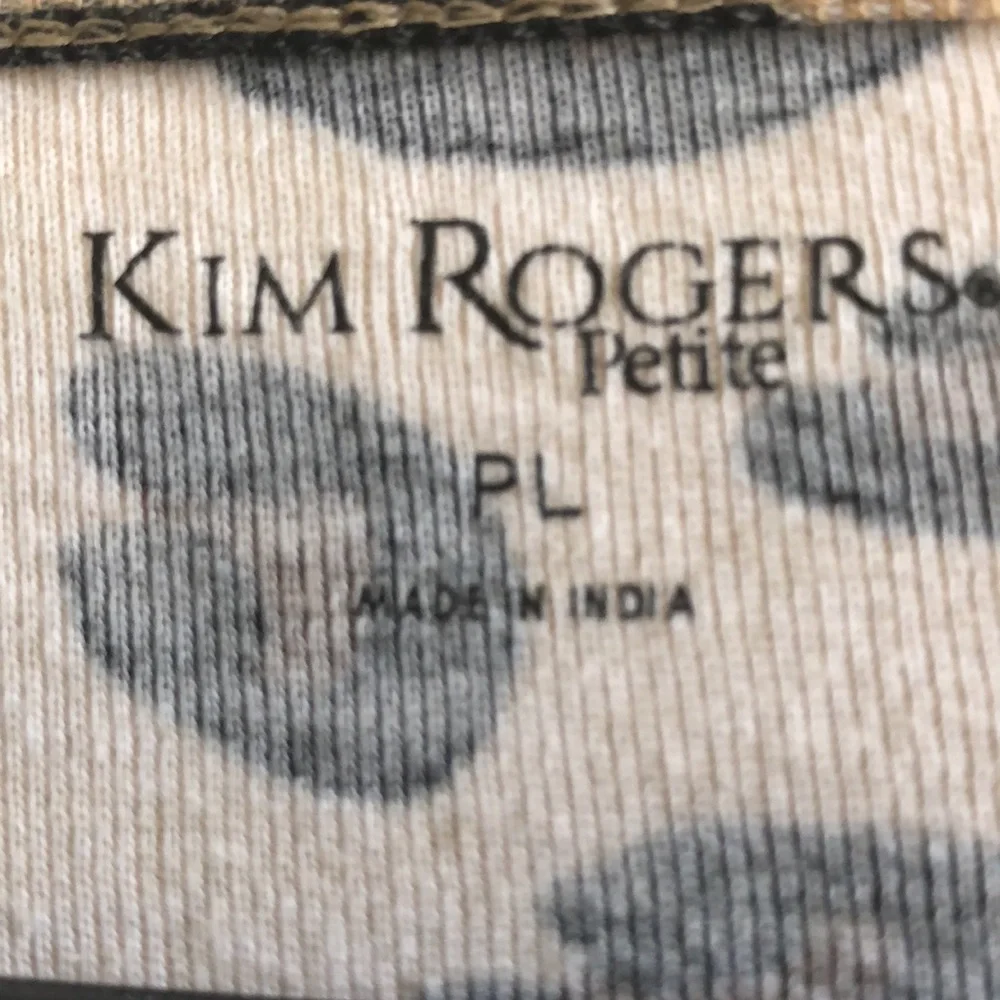 Kim Rogers Animal Print Pullover - Picture 6 of 7